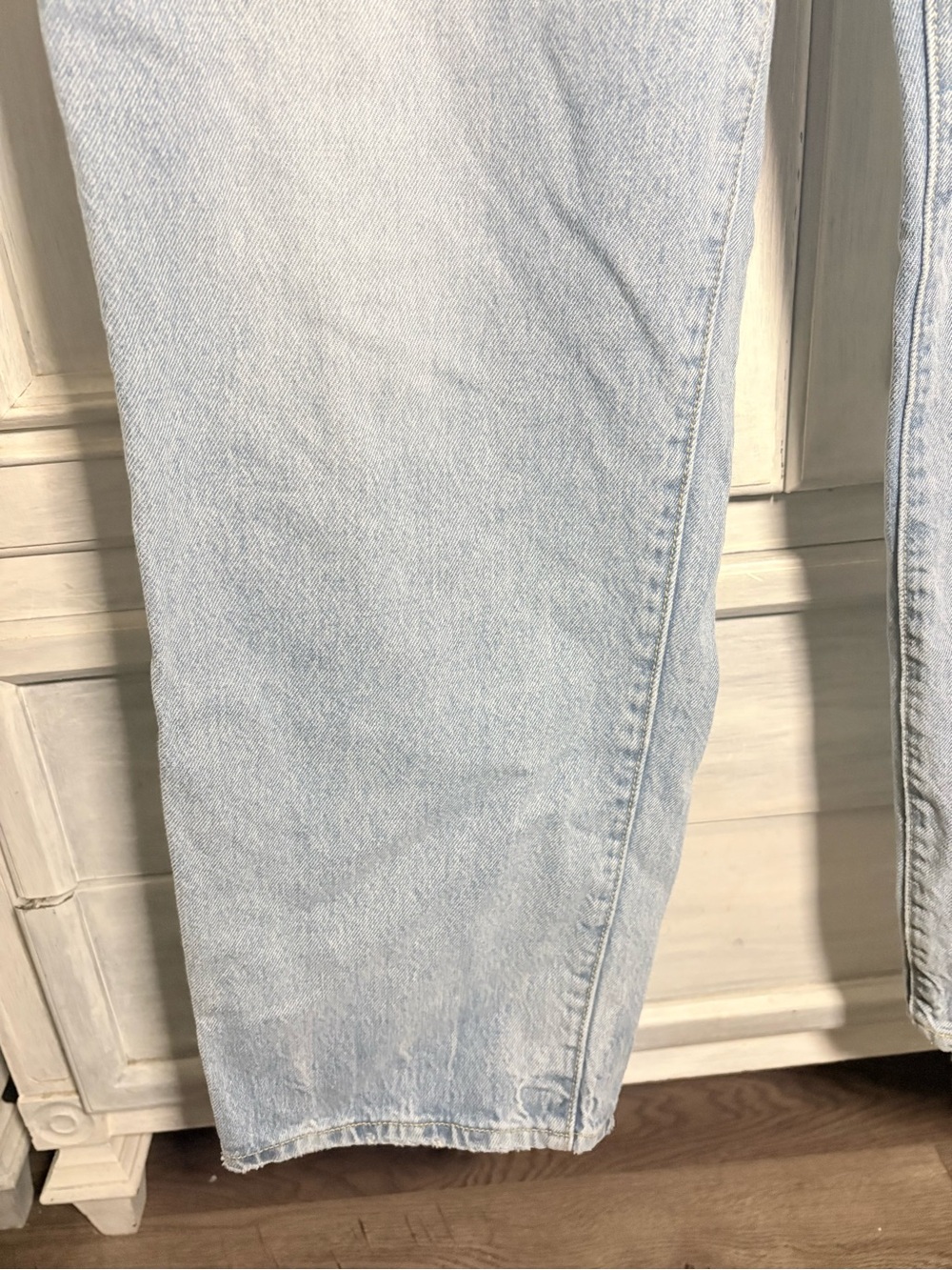 Levi’s ‘94 Baggy Jeans Riveting Wash Cool Girl Relaxed Everyday Effortless - Picture 6 of 12